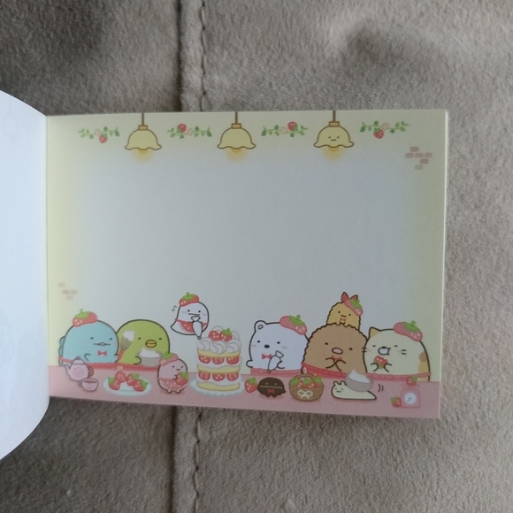 San-X Sumikko Gurashi strawberry fair mini memo pad - Cafe - Picture 4 of 5